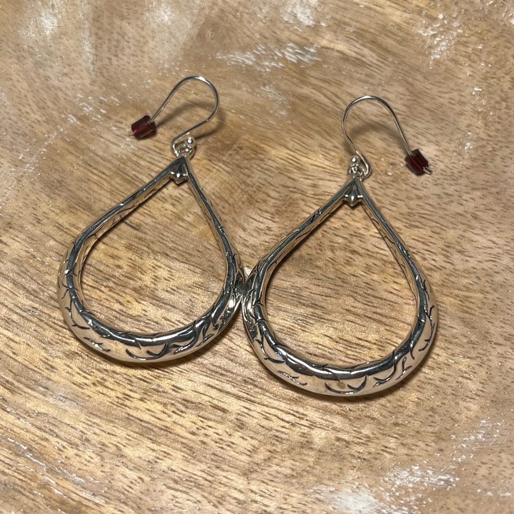 Scott Kay 925 Sterling Silver Cypress Collection Engraved Hoop Teardrop Earrings